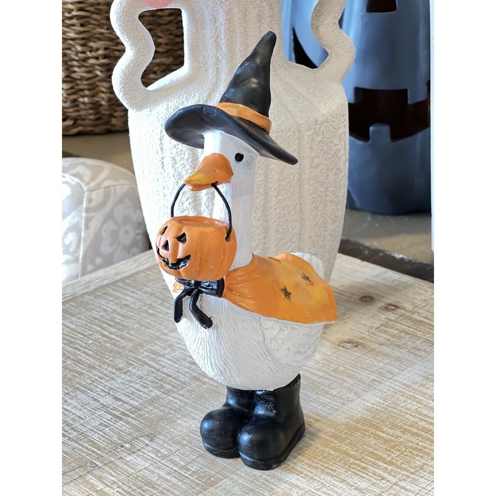 Halloween Witch Goose Statue Spooky Fall Tabletop Figurine Pumpkin Decor New 7in - Picture 4 of 4